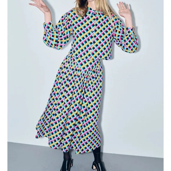 FBC Long Sleeve Soft Linen Fantasy Blouse - Picture 2 of 6